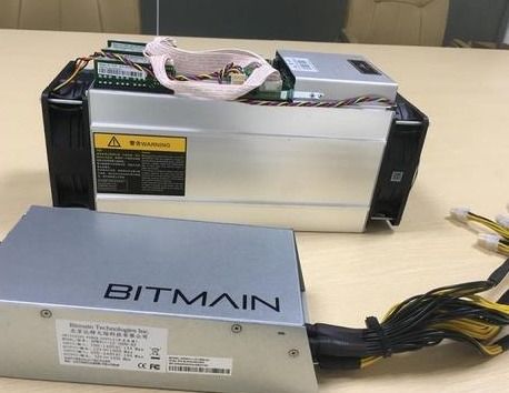 An affordable mining rig setup in Holland, highlighting the hardware's role in cryptocurrency mining